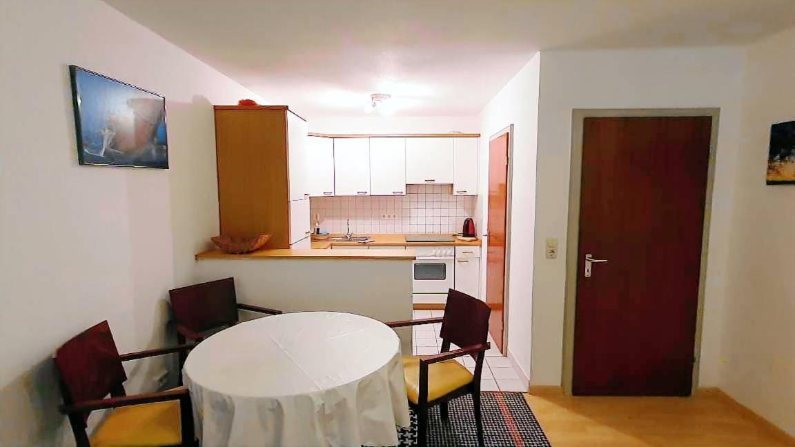 Ferienwohnung Uenal Prien am Chiemsee Exteriör bild